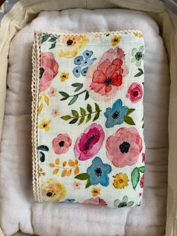 Trunkbox Baby - Floral Fiesta Laced Swaddle