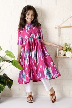 THE COTTON STAPLE-STRAWBERRY IKAT SET-2-3 Years