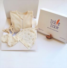 Tickle Tickle - Lil Vanilla Organic Baby Gift Hamper-0-3 Months