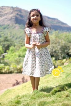 Neemboo Flary Tales - Tulip-4-5 Years