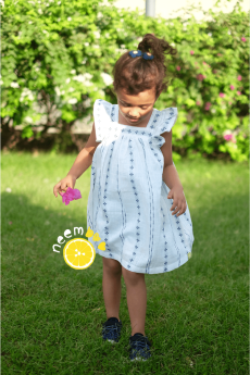 Neemboo Flary Tales - White n Blue-5-6 Years