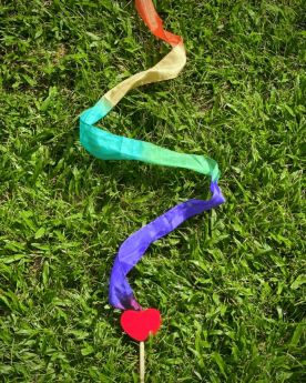 Glee Natural Toys-Wanda - Silk Streamer (3 Ft)