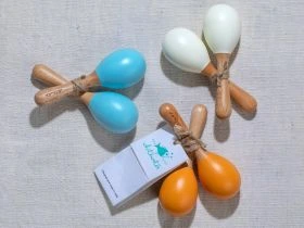 whitewater kids wooden maracs set - white