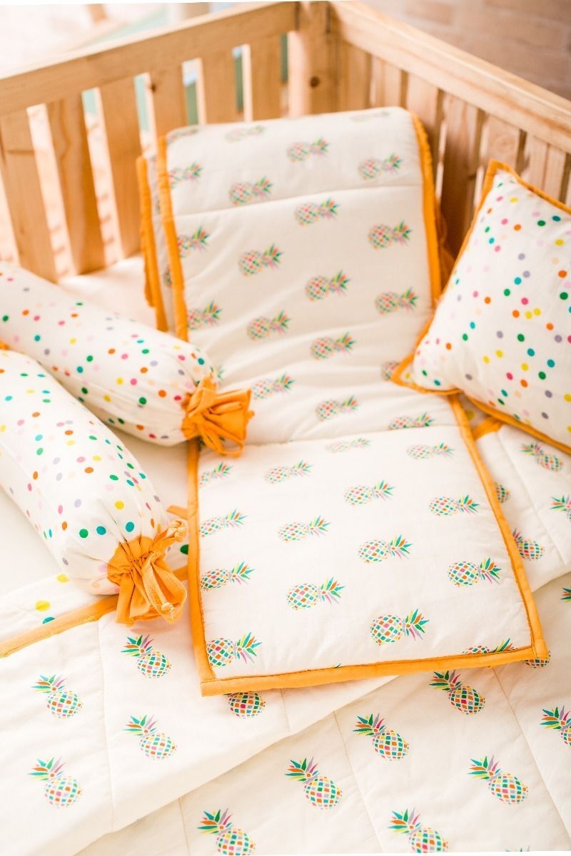 COT BUMPER SET-PINEAPPLE
