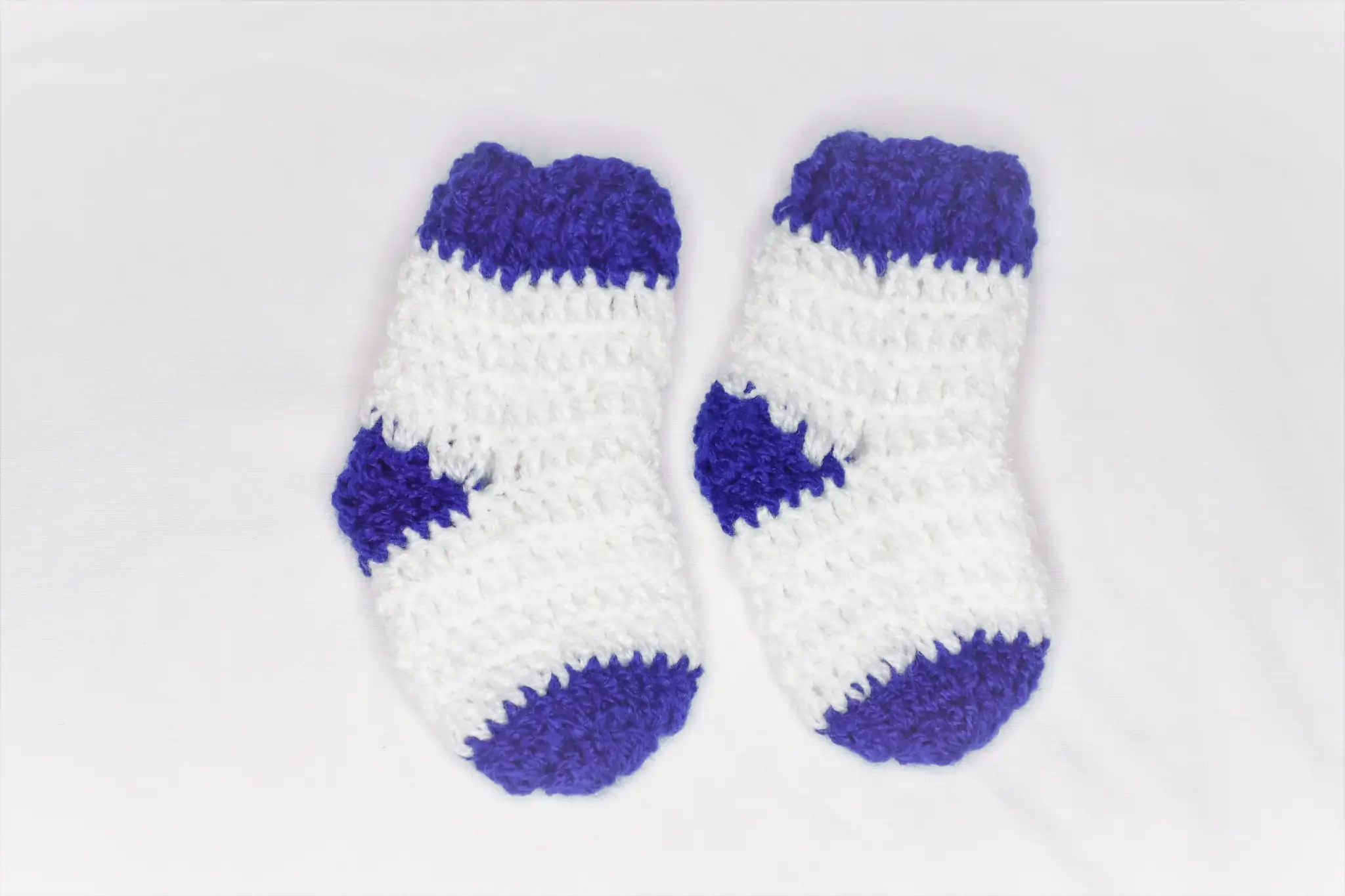 Crochet Colour Blocked Socks Blue & White