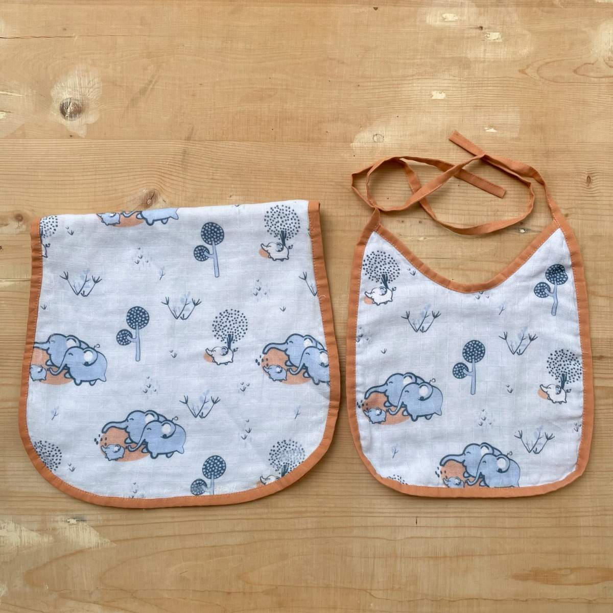 Bib and Blurp Cloth Set( Elephant Print)
