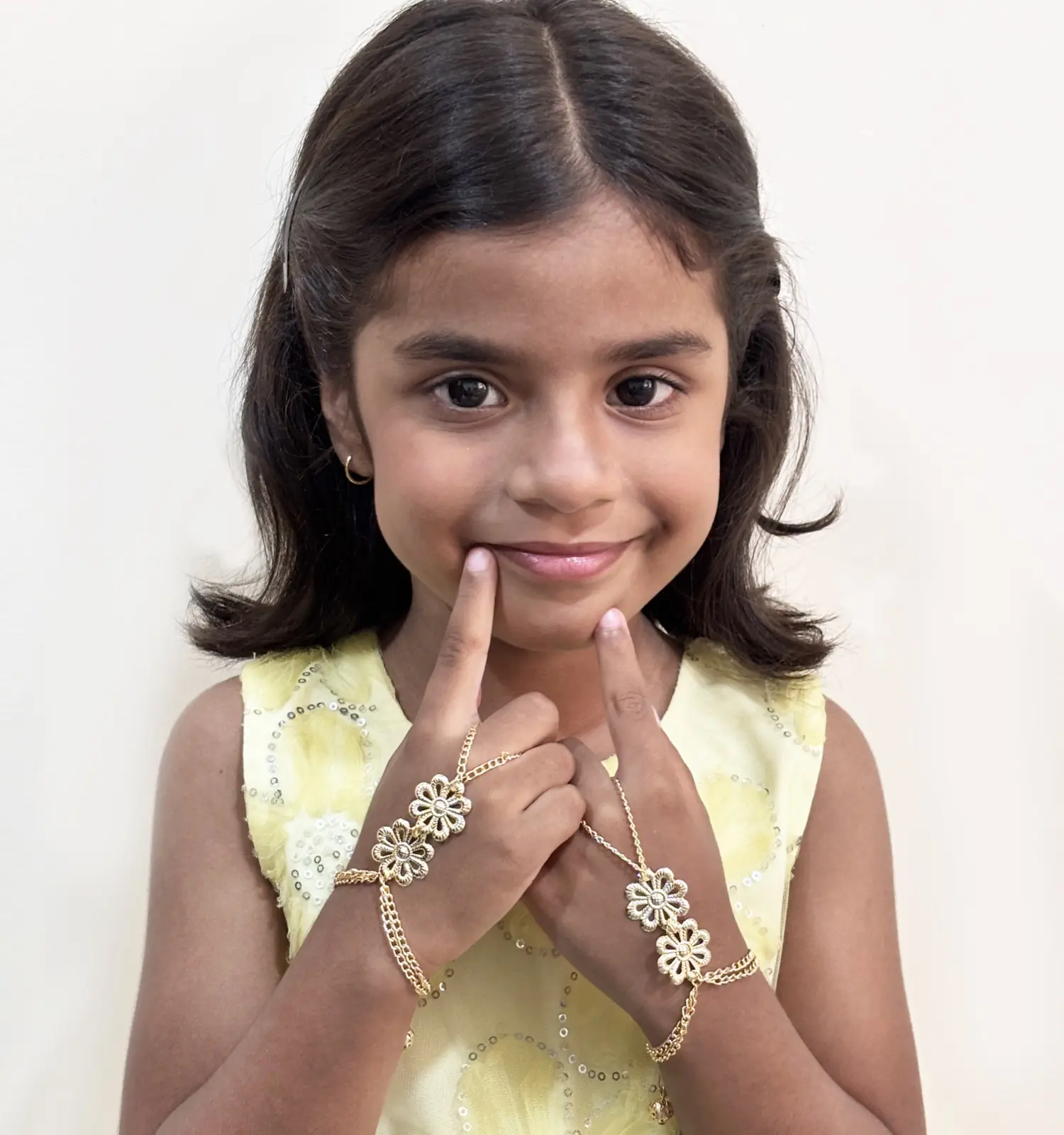 Sunehri Filigree Floral Haathphools Set - Golden