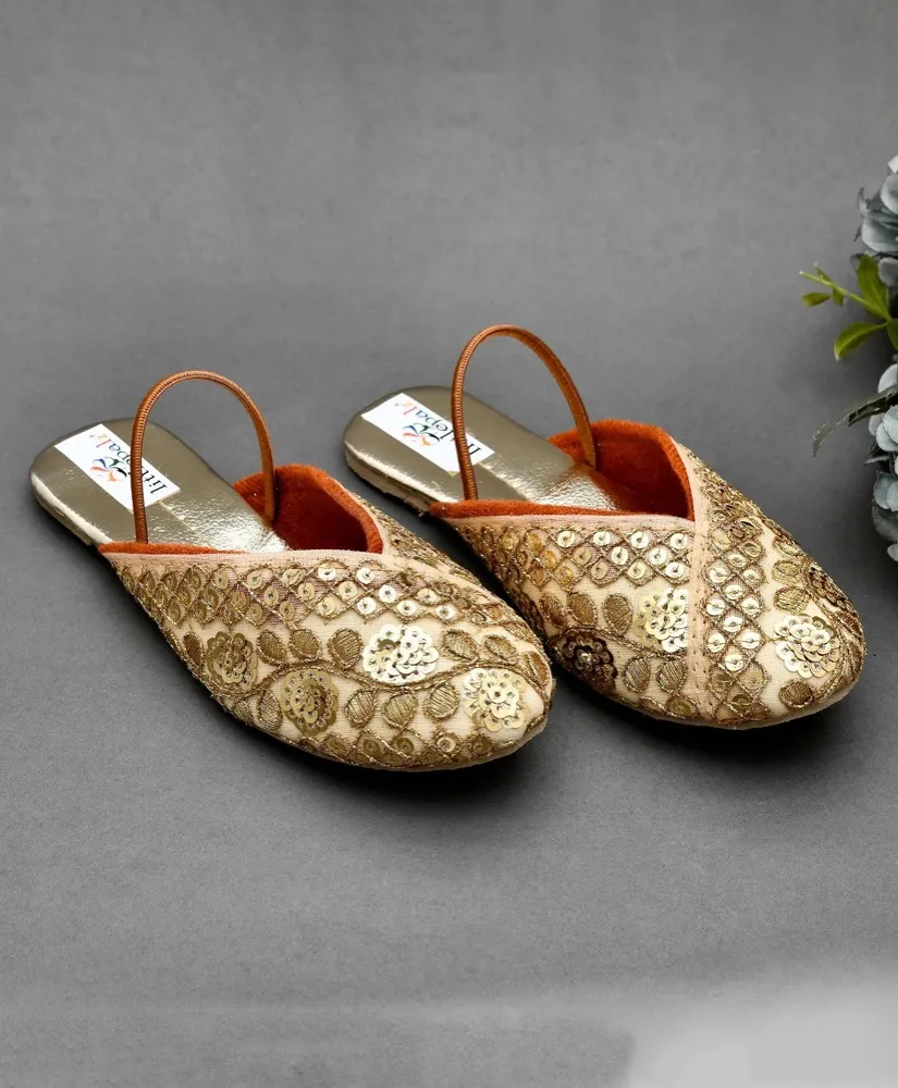 Leaves Embroidered & Sequins Embellished Mojaris - Golden
