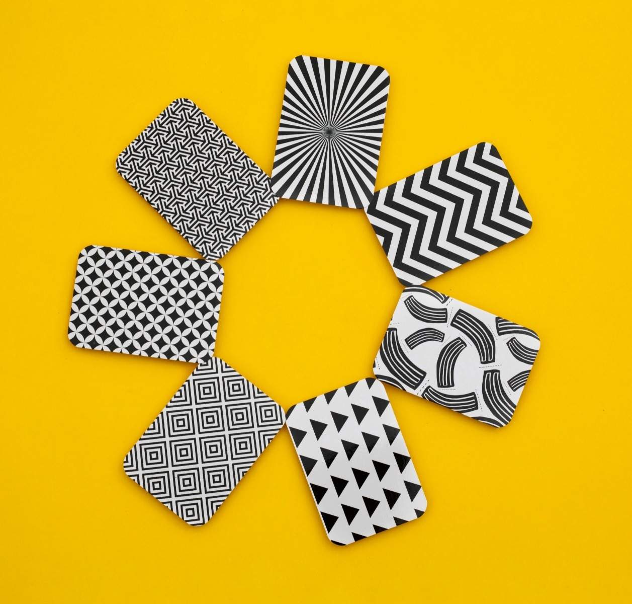High Contrast Pattern Flashcards