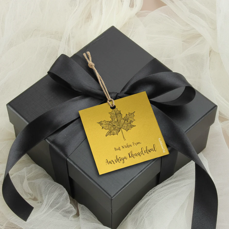 Golden Gift Tag - Maple Leaf